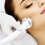 エステを受ける女性